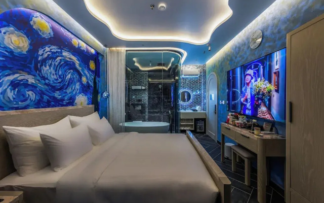 PYNT Hotel 2