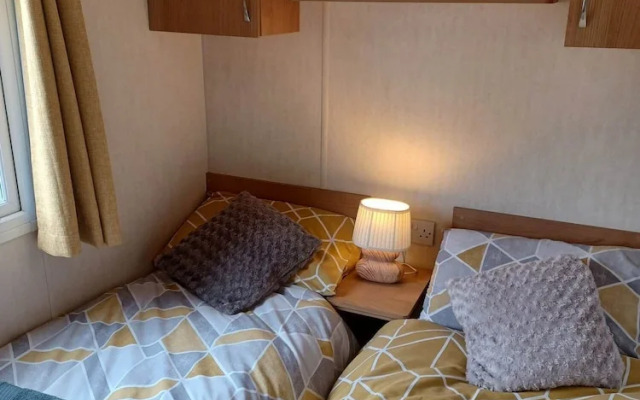 Daisy's Luxury Caravan