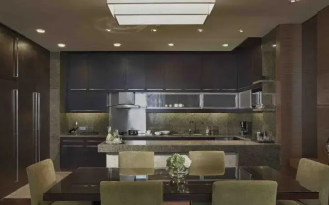 The Lakeview Tianjin -- Marriott Executive Apartments