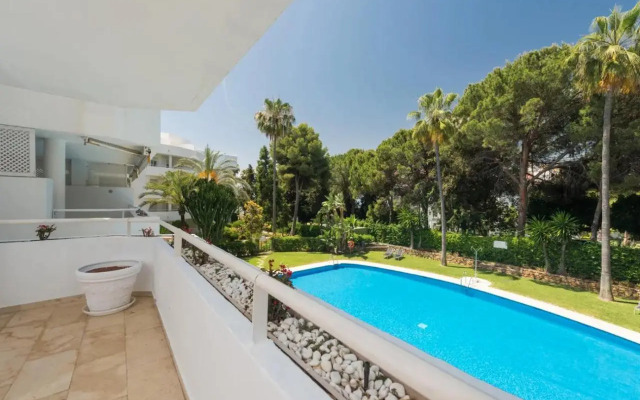 Charming 2 Bedroom Trocadero Arena area