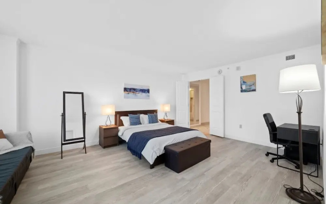 TWO Separate Stylish Cozysuites on the Boardwalk