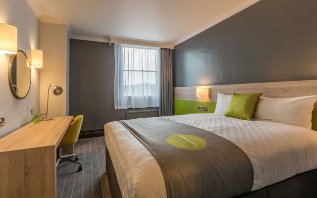Thistle Express London Luton