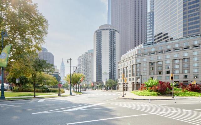 Embassy Suites Philadelphia - Center City