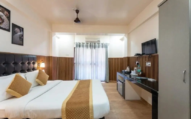 Hotel Mainak