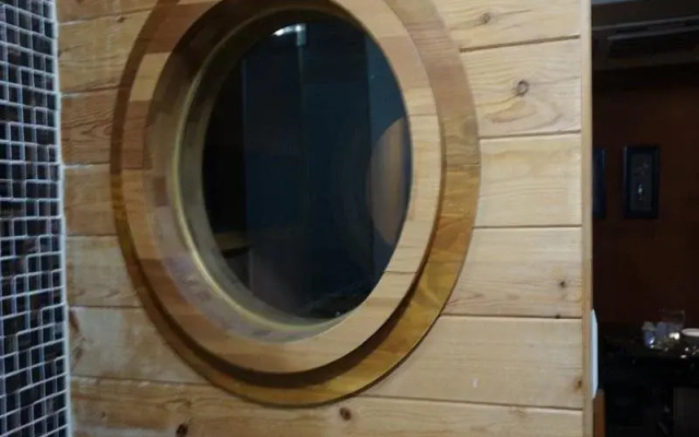 Pi Tourist Hotel