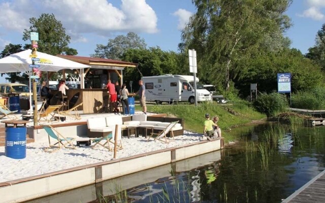 Kuhnle-Tours Hafendorf Müritz