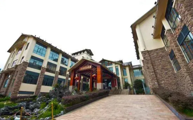 Suman Century Hotel