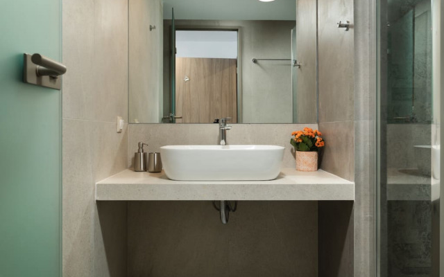 Dimitra Apts - Suite With Balcony