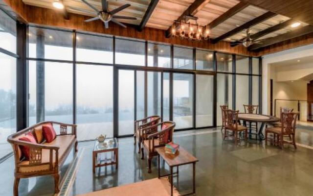 SaffronStays Falcon Hill, Lonavala - luxury villa with infinity pool near Lion's Point
