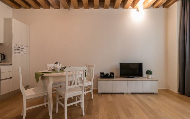 Mazzoni 15 Modern Flat