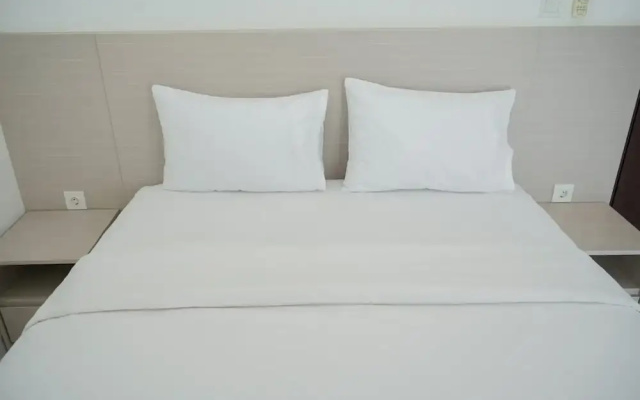 Modern Look And Comfy 2Br At Casa De Parco Apartment