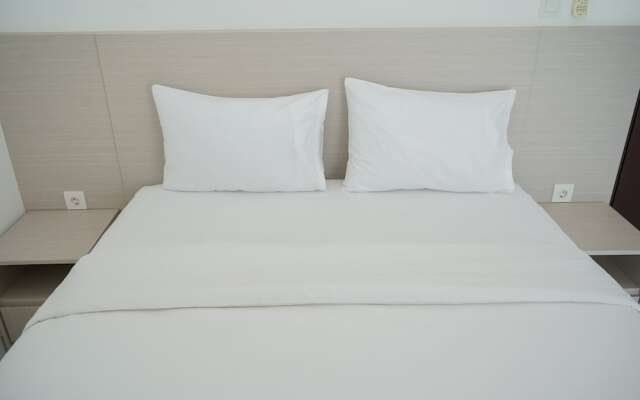 Modern Look And Comfy 2Br At Casa De Parco Apartment