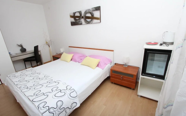 Rooms and Apartment Luana