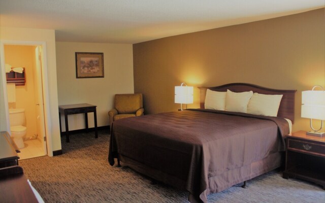 Oregon Trail Inn & Suites