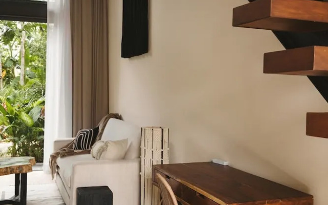 Gorgeous Loft Jungle Views and Premium Amenities