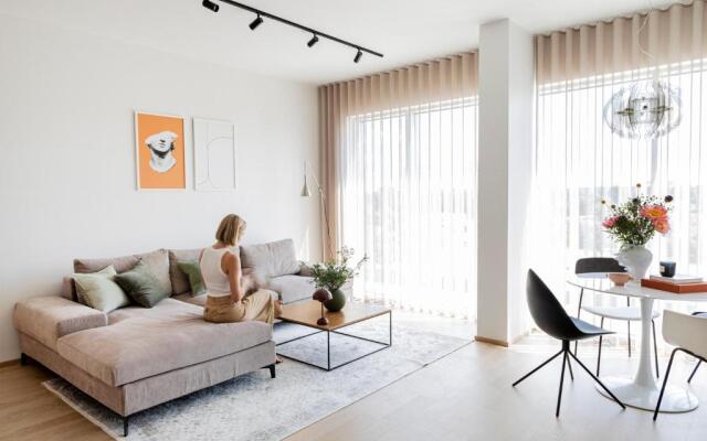 Kadriorg Plaza 2 bedroom FREE Parking
