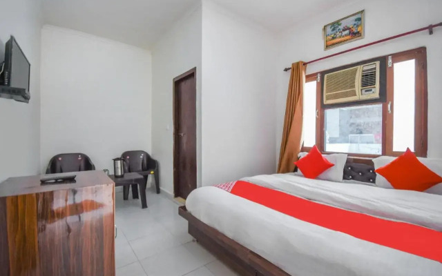 Oyo Flagship 71698 Gangotri Guest House