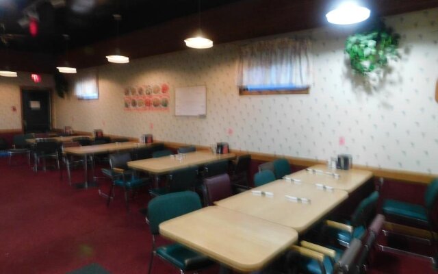 The Lakeview Inn