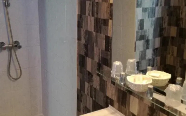 Logis Hotel Au Puits Enchante