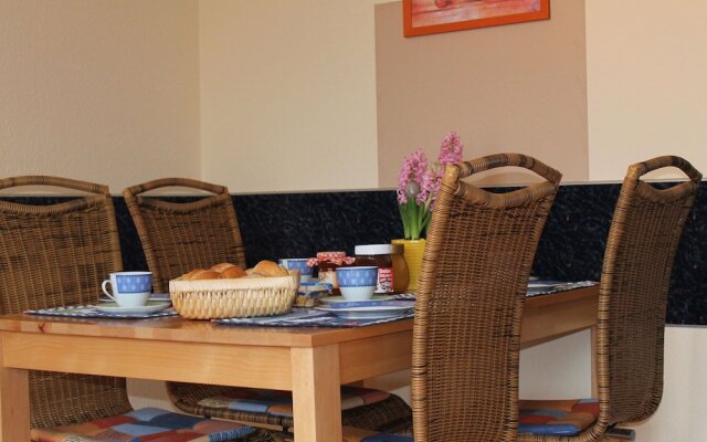 Cozy Apartment in Kuhlungsborn with Terrace