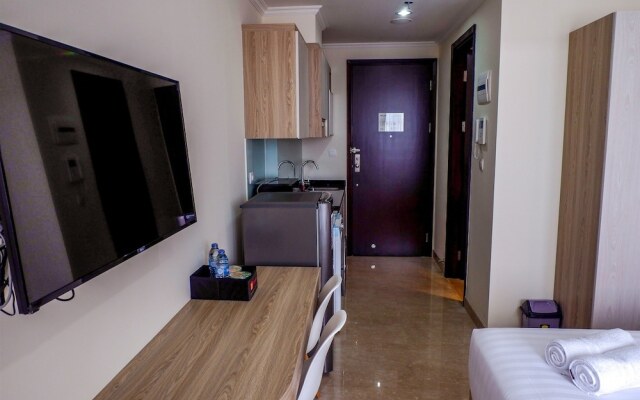 New Furnished Studio Menteng Park Apartment