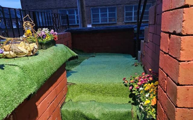 Beautiful En-suite Studio in Leeds -lower Floor