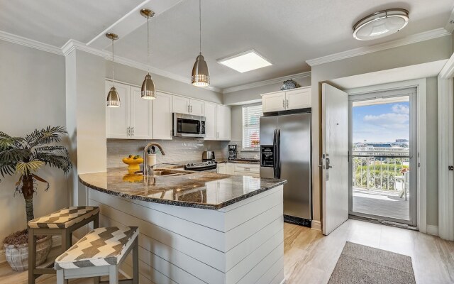 Magnolia House 501 2 Bedroom Condo by RedAwning