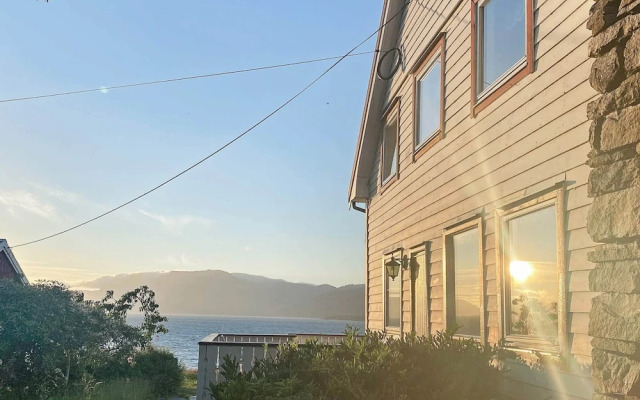 10 Person Holiday Home in Brekke