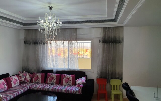 Familiar Luxury Apartment