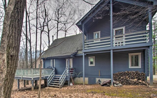 Wintergreen Home w/ Deck - Near Skiing & Hiking!