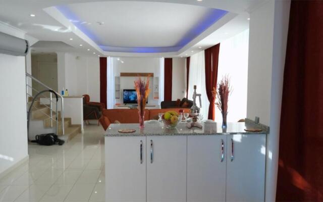 Crystal Water Deniz Saray Villa 1