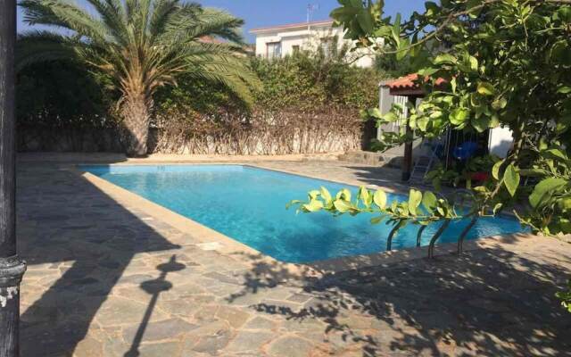 House With 3 Bedrooms in Argaka, With Wonderful sea View, Private Pool