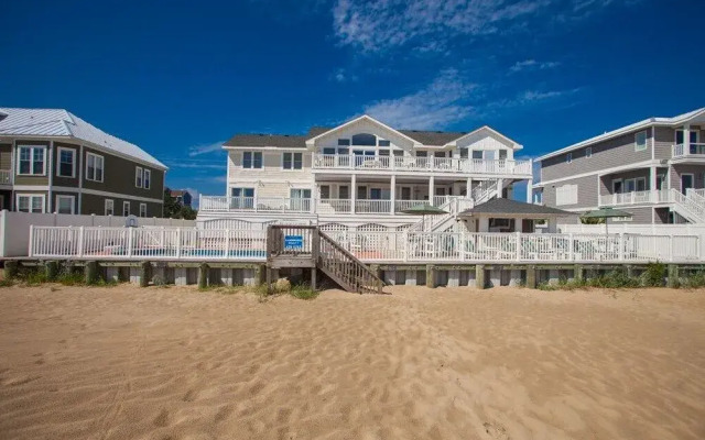 Seaside Serenade by RedAwning