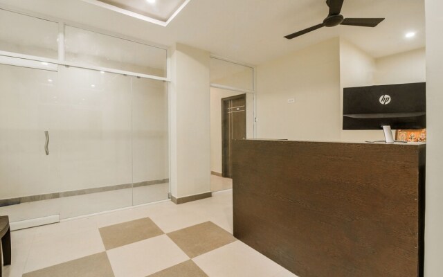 Raajas Grand by OYO Rooms