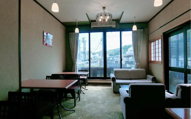 Minshuku Inn Shirahama Ekinoyado