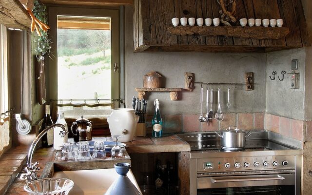 Beautiful Chalet with Jacuzzi and Sauna in Thirimont