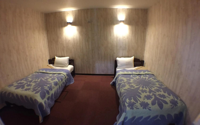 Pension Fryingpan – Guest Rooms – Niseko