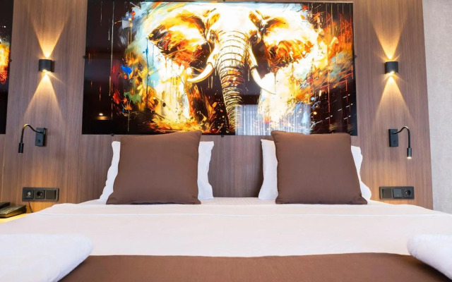 Duqqan Deluxe Hotel