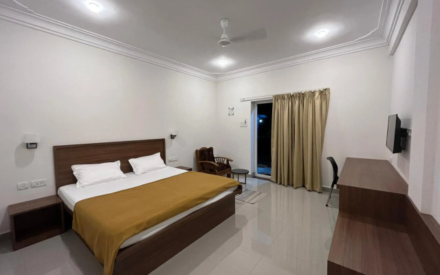 Morjim Sunset Hotel