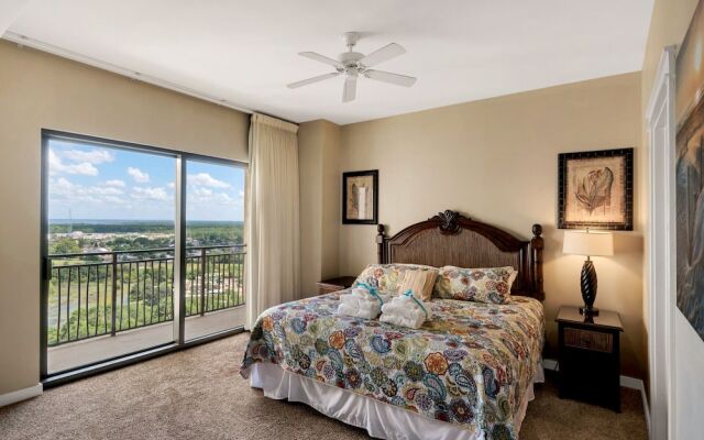 Across From The Beach! Near Pier Park & Dining! Sleeps 6! 2 BR / 2 BA!