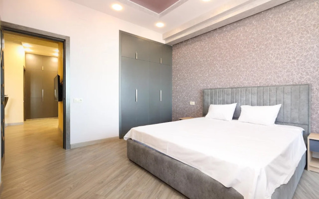 Stay Inn next to Dalma Mall