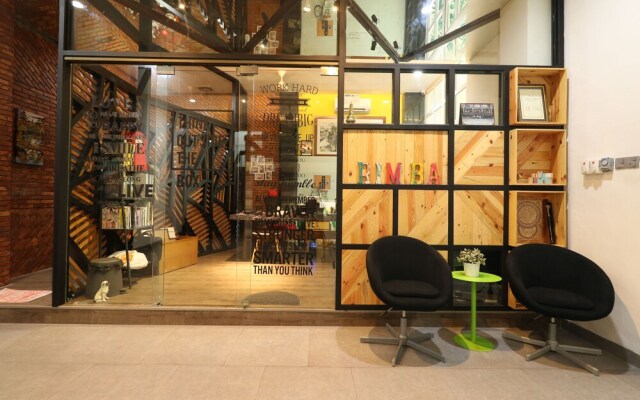 MM Capsule Hostel