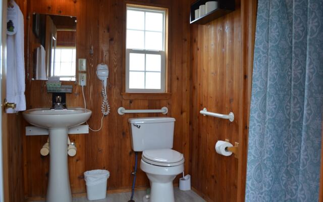 Black Walnut Point Inn