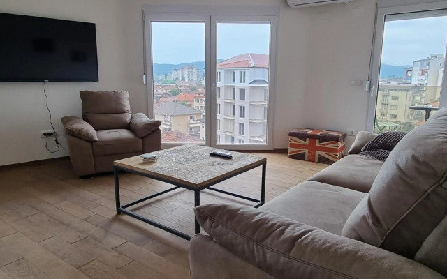 Svir Skyline Apartment No 39