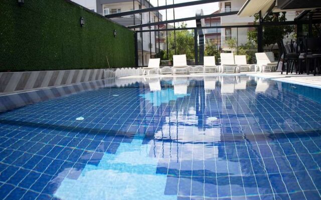 Orange Owl Hotel