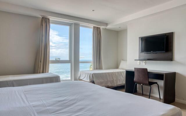 B Hotel
