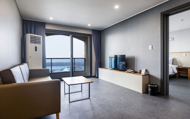 Aewol Stay in Jeju Hotel & Resort