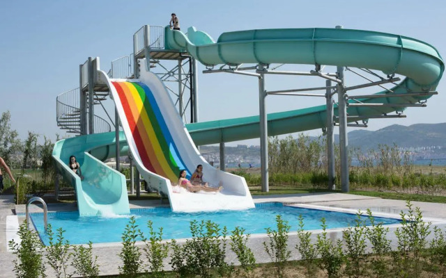 Le Monde Beach Resort & Spa