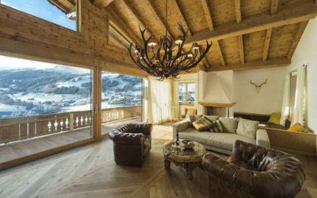 Deluxe Apartment Evian