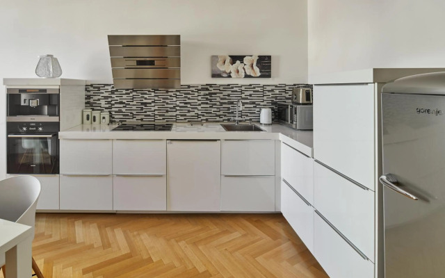 Lavish Apartment in Old Town by Prague Days